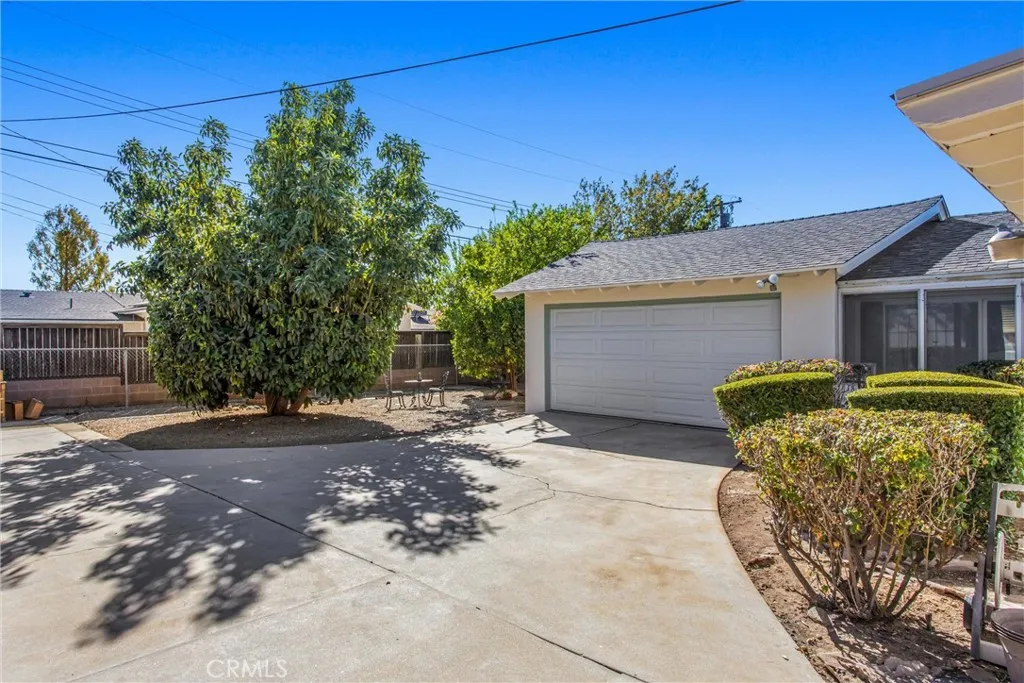 249 Harruby, Calimesa, California 92320 home-pic-21